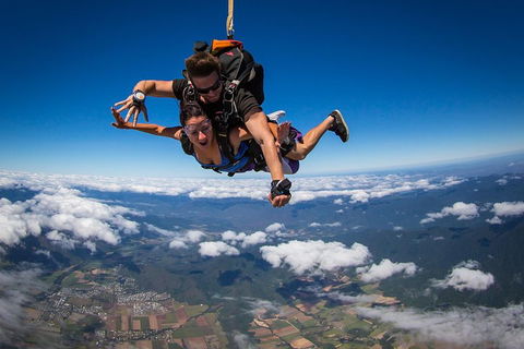 Reef And Rainforest Tandem Sky Dive In Cairns - Timeshare Accommodation 3