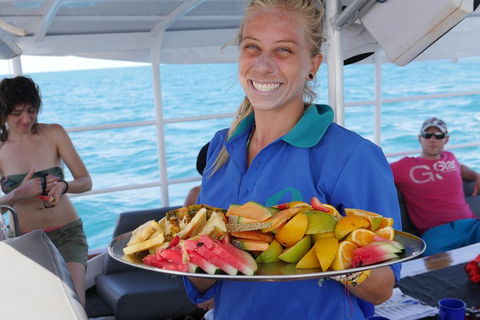 Ocean Free Green Island & Great Barrier Reef Snorkel Cruise, Cairns 25 Guests - Timeshare Accommodation 1