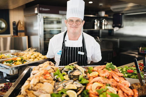 Dinner Buffet Cruise On The Gold Coast - Timeshare Accommodation 4