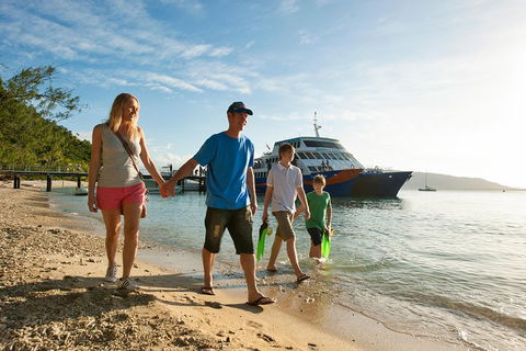 Fitzroy Island Catamaran Transfers From Cairns - Timeshare Accommodation 3