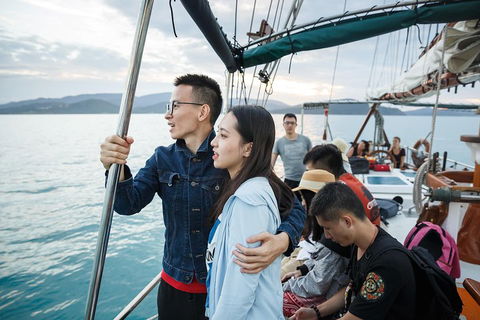 Whitsunday Islands Private Sailing Experience With Snorkeling & Langford Reef - Timeshare Accommodation 2
