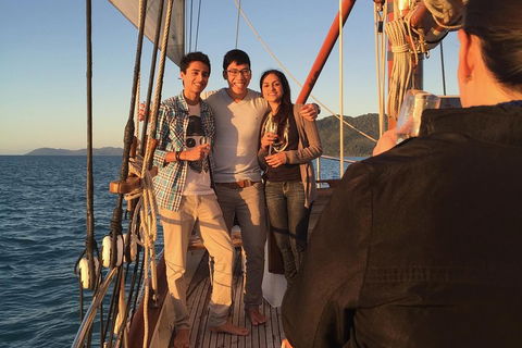 Whitsunday Islands Private Sailing Experience With Snorkeling & Langford Reef - Timeshare Accommodation 5