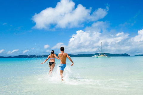Whitehaven Beach And Hill Inlet Lookout Full-Day Snorkeling Cruise By High-Speed Catamaran - Timeshare Accommodation 4