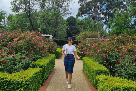 Women's History Walking Tour With Local Guide In Canberra - Timeshare Accommodation 1